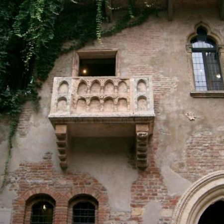 Residenza Alla Piazzetta Verona Exterior foto